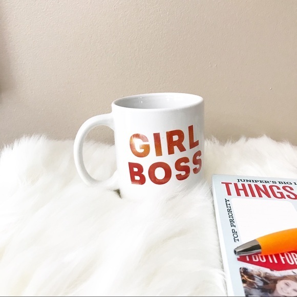 "Girl Boss" 11 oz Distressed Coffee Mug, NWOT - Picture 2 of 7